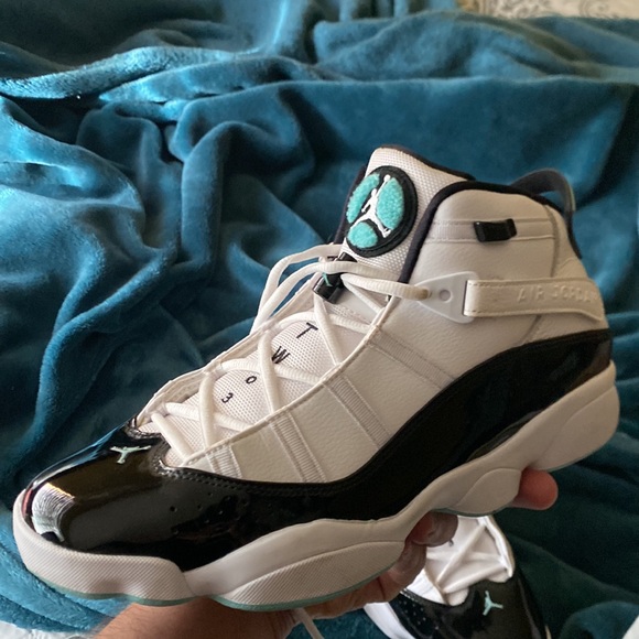 Air Jordans - Picture 2 of 3